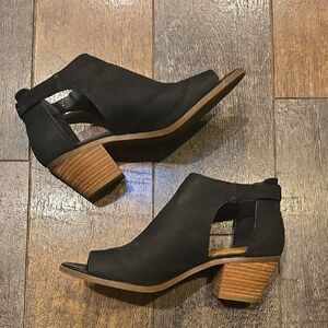 LUCKY Black Ankle Boot/sandals